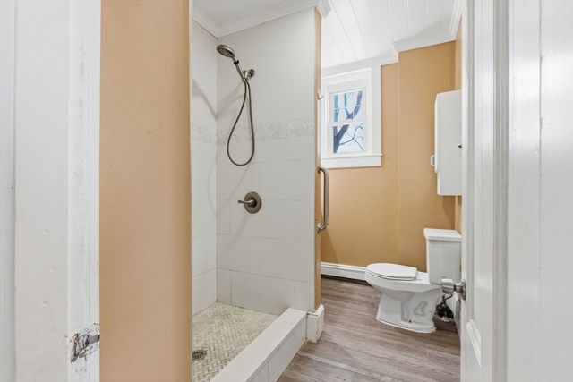 8 Laurel St, Whitman, MA 02382