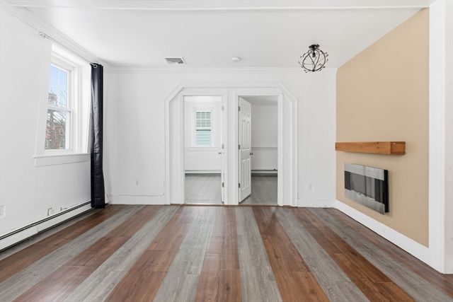 8 Laurel St, Whitman, MA 02382