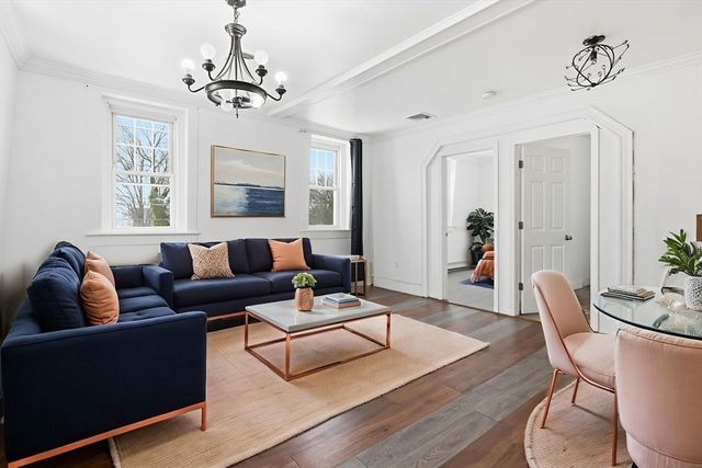 8 Laurel St, Whitman, MA 02382