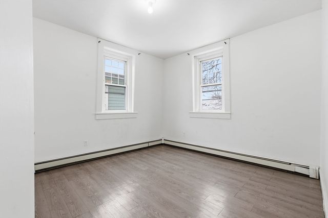 8 Laurel St, Whitman, MA 02382