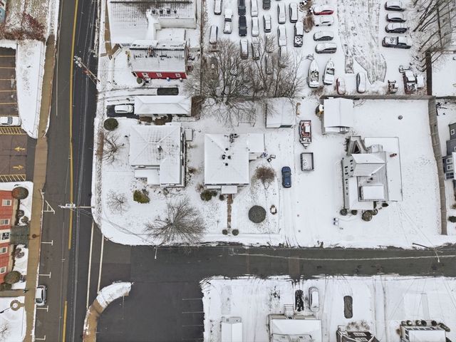 8 Laurel St, Whitman, MA 02382