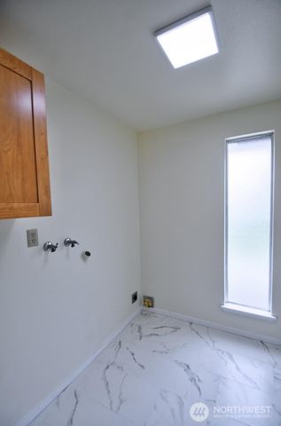2413 Westlake Drive SE, Lacey, WA 98503