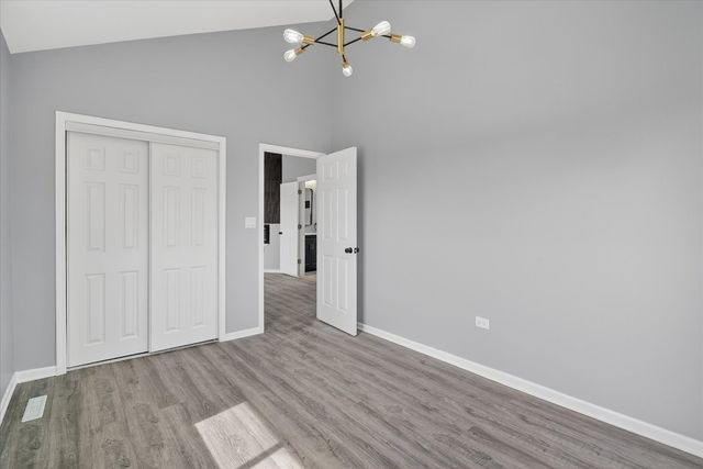 15355 7th Avenue, Phoenix, IL 60426