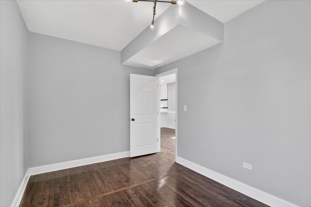 15355 7th Avenue, Phoenix, IL 60426