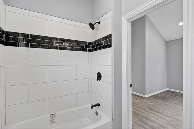 15355 7th Avenue, Phoenix, IL 60426