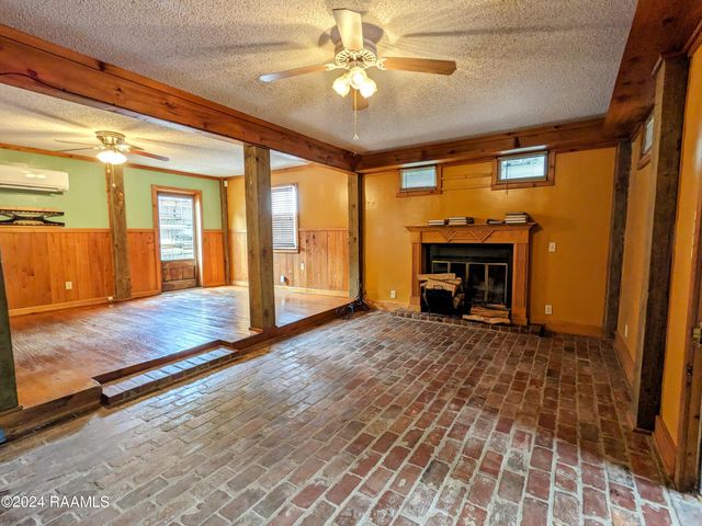 1010 Evangeline Street, Breaux Bridge, LA 70517