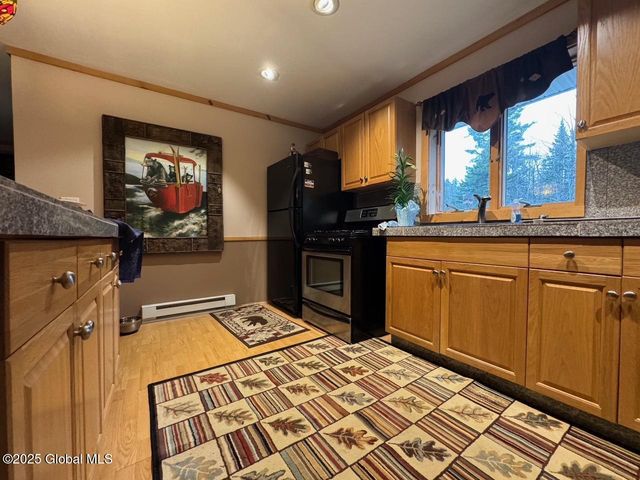 11 Beaureguard Way, Minerva, NY 12851