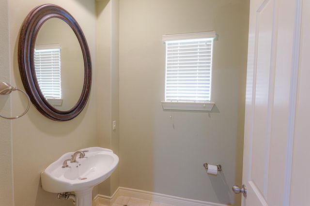 1314 Sherwood Springs Lane, Houston, TX 77043