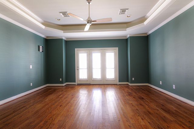 1314 Sherwood Springs Lane, Houston, TX 77043