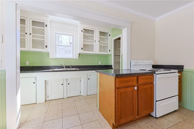 13 Pine Street, Cranston, RI 02910