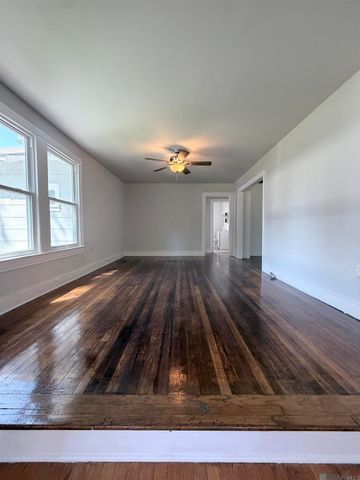 2136 N 16th St, Baton Rouge, LA 70802