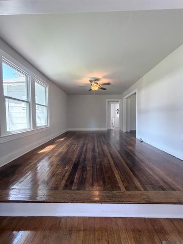2136 N 16th St, Baton Rouge, LA 70802