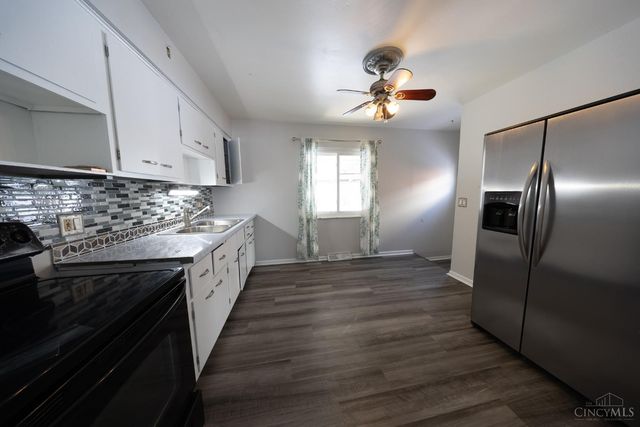 3041 Westknolls Lane, Cincinnati, OH 45211