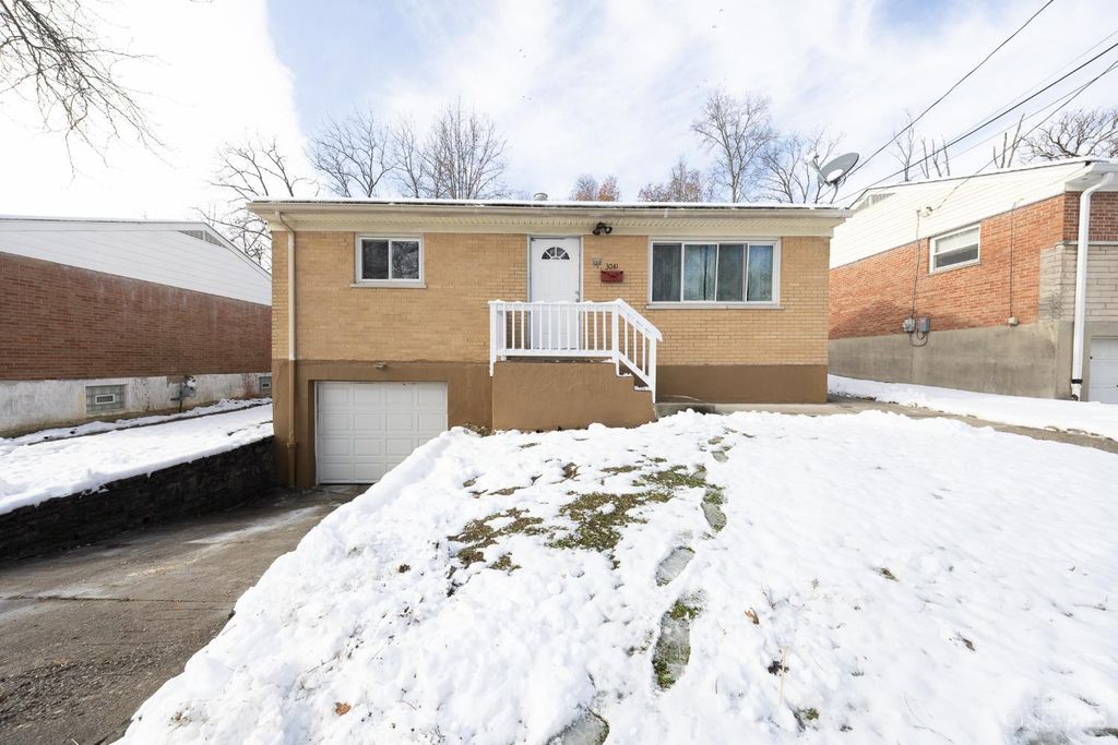 3041 Westknolls Lane, Cincinnati, OH 45211