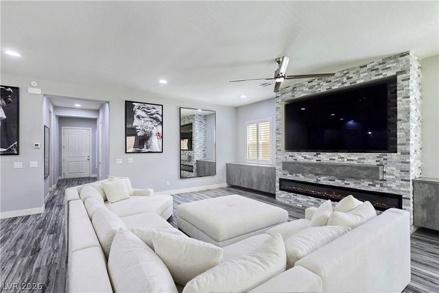 351 Dandelion Brook Court, Las Vegas, NV 89148