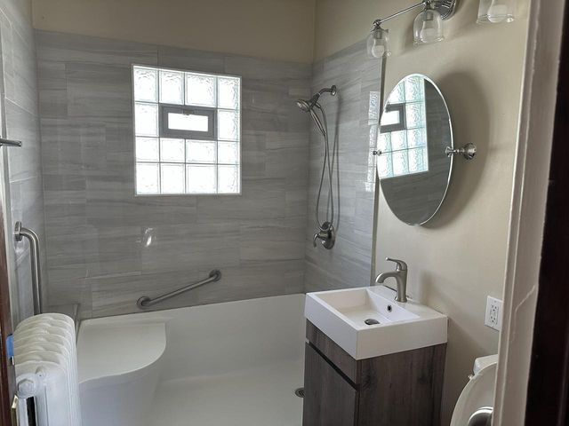 4852 N 37th STREET, Milwaukee, WI 53209