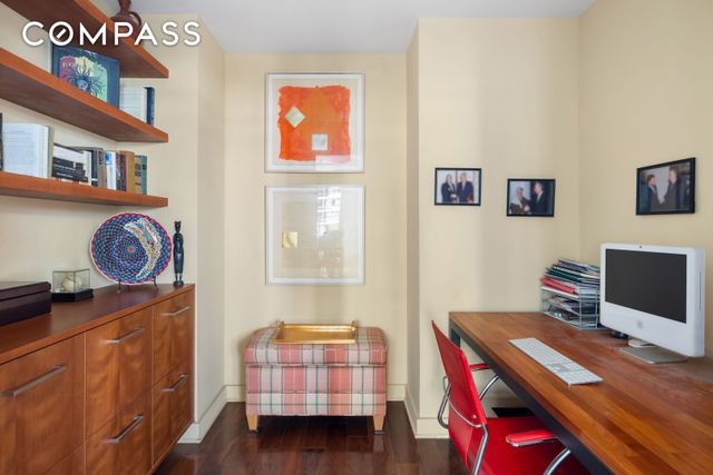 2 Northside Piers 6JH, New York City, NY 11249