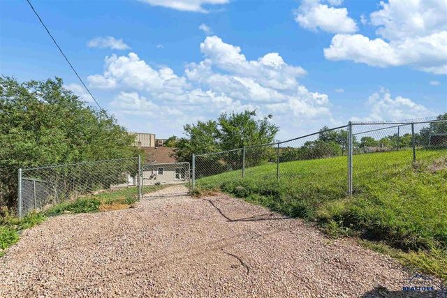 221 Quincy Street, Rapid City, SD 57701