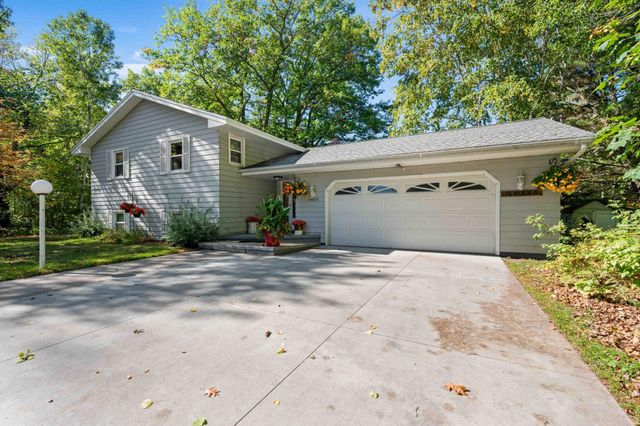 24673 County Road 76, Grand Rapids, MN 55744