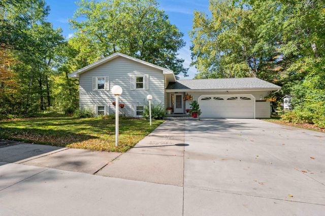 24673 County Road 76, Grand Rapids, MN 55744