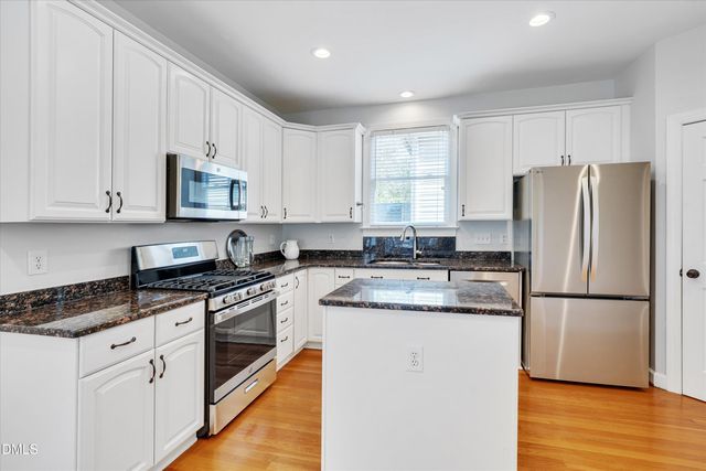 108 Meeting Street, Chapel Hill, NC 27516