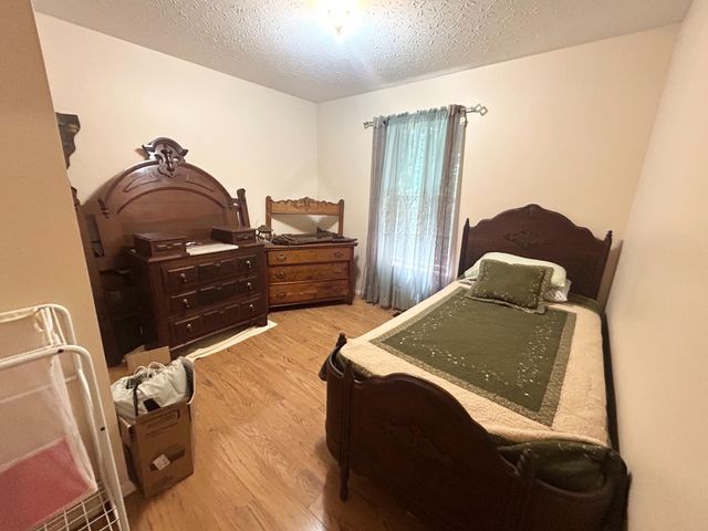 239 Oakland Park Road, Vanceburg, KY 41179