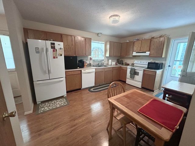 239 Oakland Park Road, Vanceburg, KY 41179