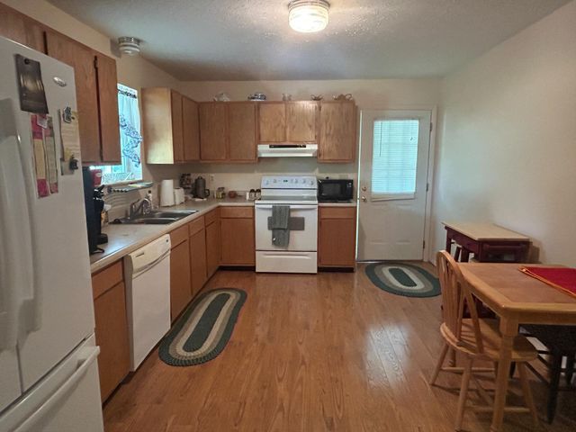 239 Oakland Park Road, Vanceburg, KY 41179