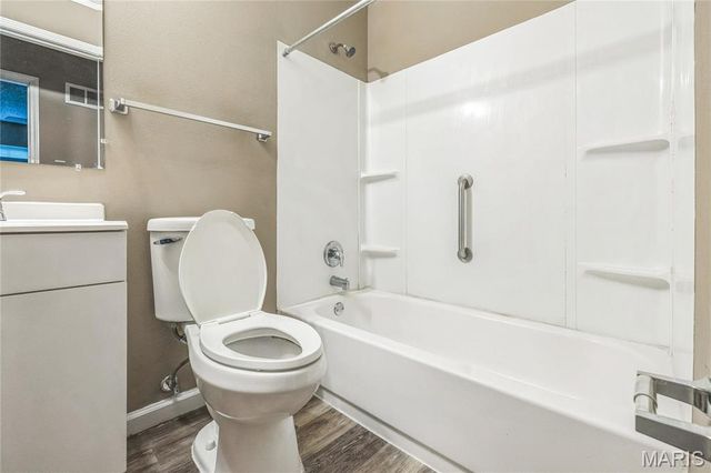 6363 Coventry Drive, Florissant, MO 63033