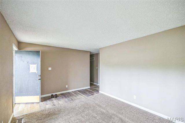 6363 Coventry Drive, Florissant, MO 63033