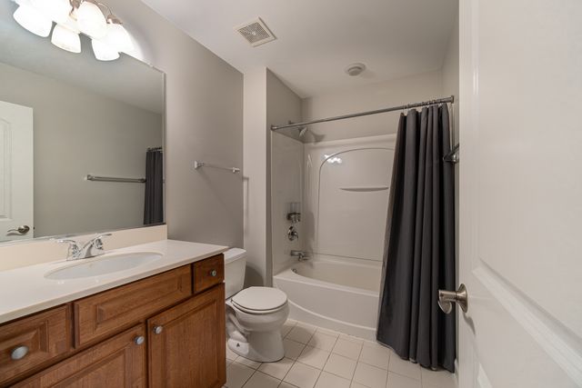 309 Bradbury Lane, Bartlett, IL 60103