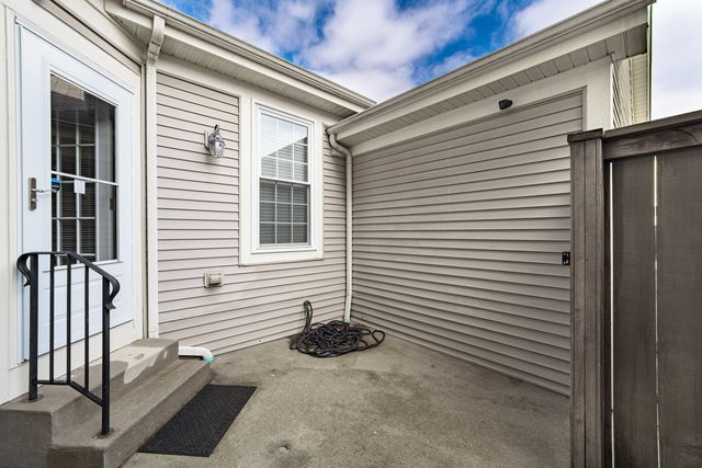 309 Bradbury Lane, Bartlett, IL 60103