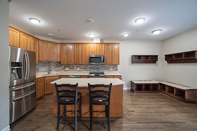 309 Bradbury Lane, Bartlett, IL 60103