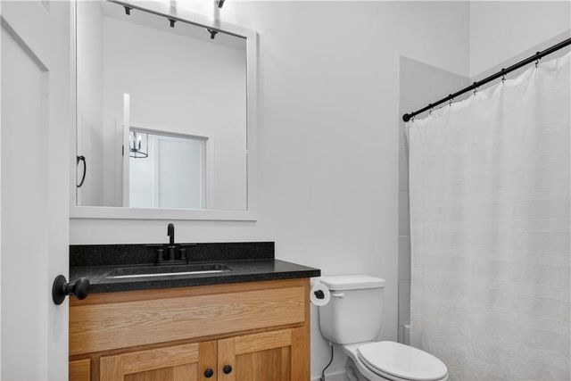 24320 W 68th Street, Shawnee, KS 66226