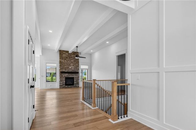 24320 W 68th Street, Shawnee, KS 66226