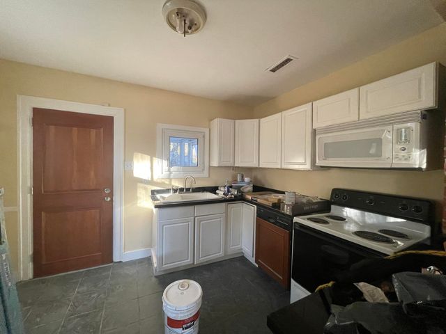 1912 1st Drive, Charleston, SC 29407