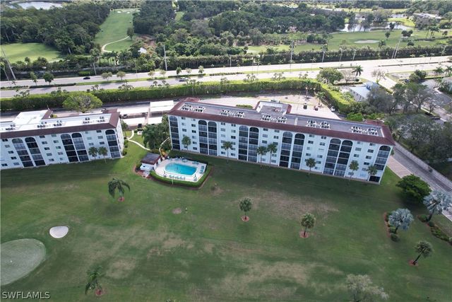 37 High Point CIR E 307, Naples, FL 34103