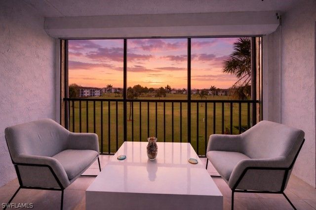 37 High Point CIR E 307, Naples, FL 34103