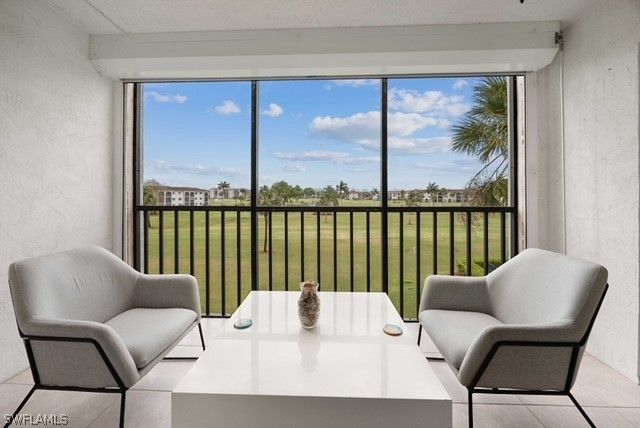 37 High Point CIR E 307, Naples, FL 34103