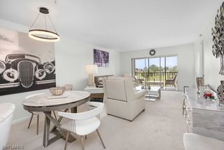 37 High Point CIR E 307, Naples, FL 34103