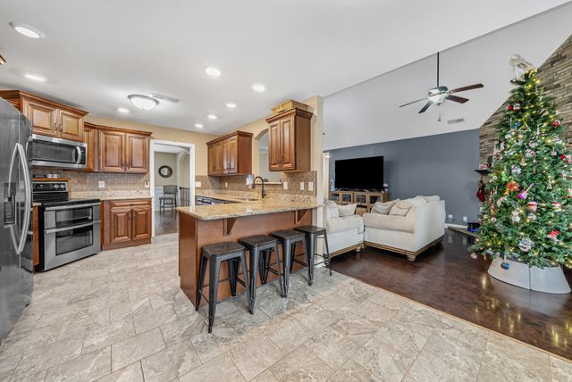 713 Rushville Dr, Clarksville, TN 37042