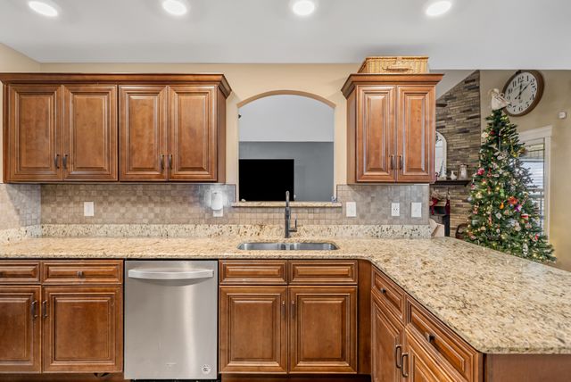 713 Rushville Dr, Clarksville, TN 37042