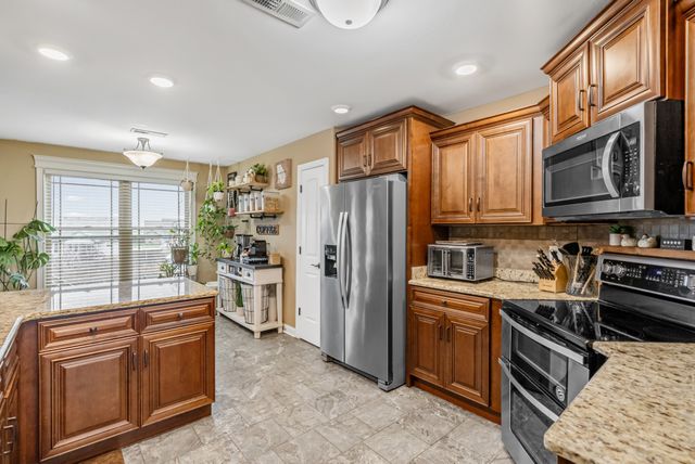 713 Rushville Dr, Clarksville, TN 37042