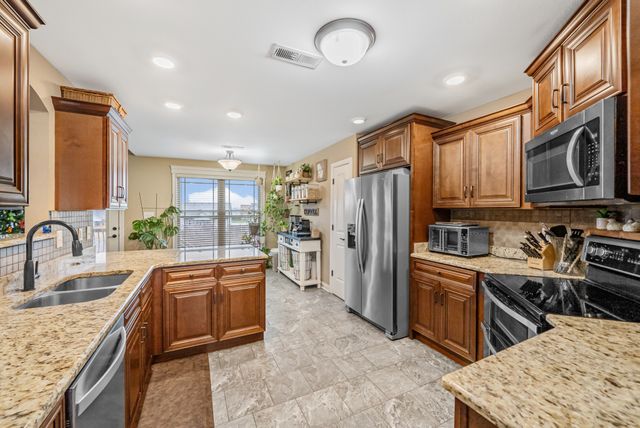 713 Rushville Dr, Clarksville, TN 37042