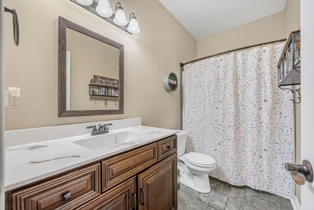 713 Rushville Dr, Clarksville, TN 37042