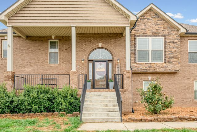 713 Rushville Dr, Clarksville, TN 37042