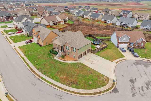 713 Rushville Dr, Clarksville, TN 37042