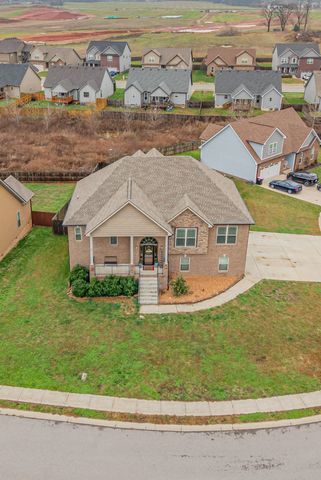 713 Rushville Dr, Clarksville, TN 37042