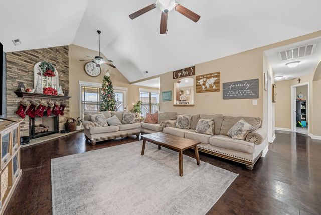 713 Rushville Dr, Clarksville, TN 37042