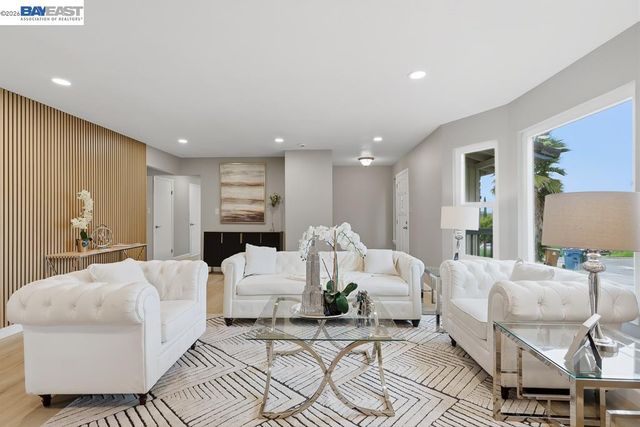 807 Bourton Ct, Antioch, CA 94509